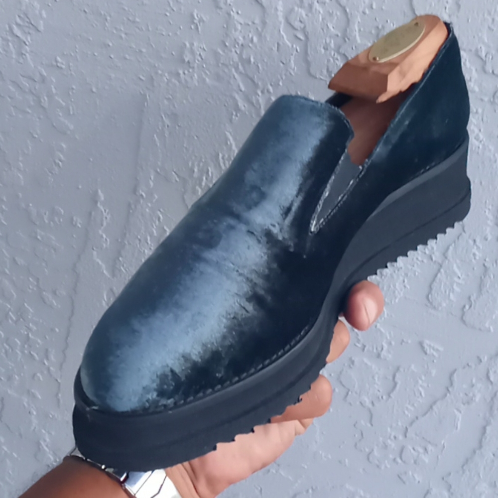 Diane B. Crushed Velvet Platform loafers. 1.5”